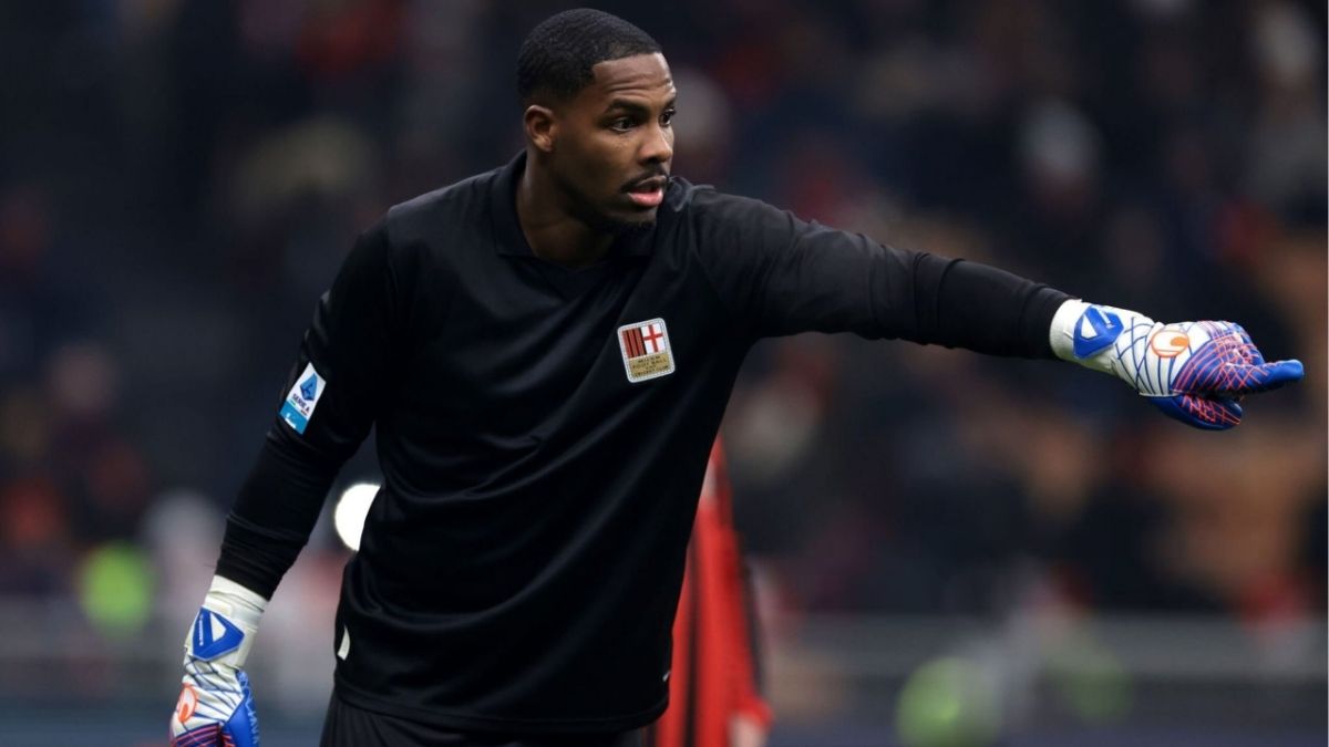 Man Utd Incar Mike Maignan Sebagai Pengganti Andre Onana