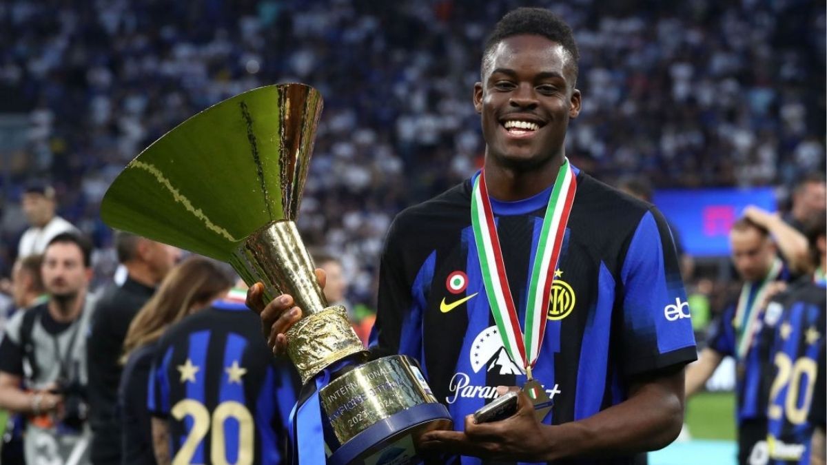 Empat Klub Premier League Bidik Yann Bisseck dari Inter