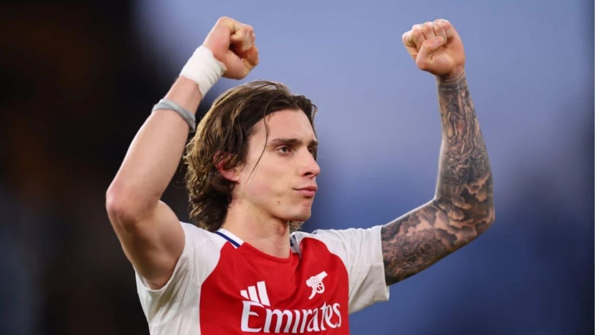 Arteta Pastikan Riccardo Calafiori Siap Hadapi PSG di UCL