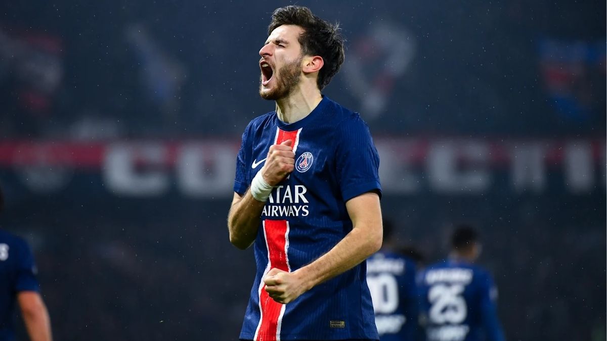 Kvaratskhelia Jadi Pemain Georgia Pertama yang Cetak Gol di Final UCL
