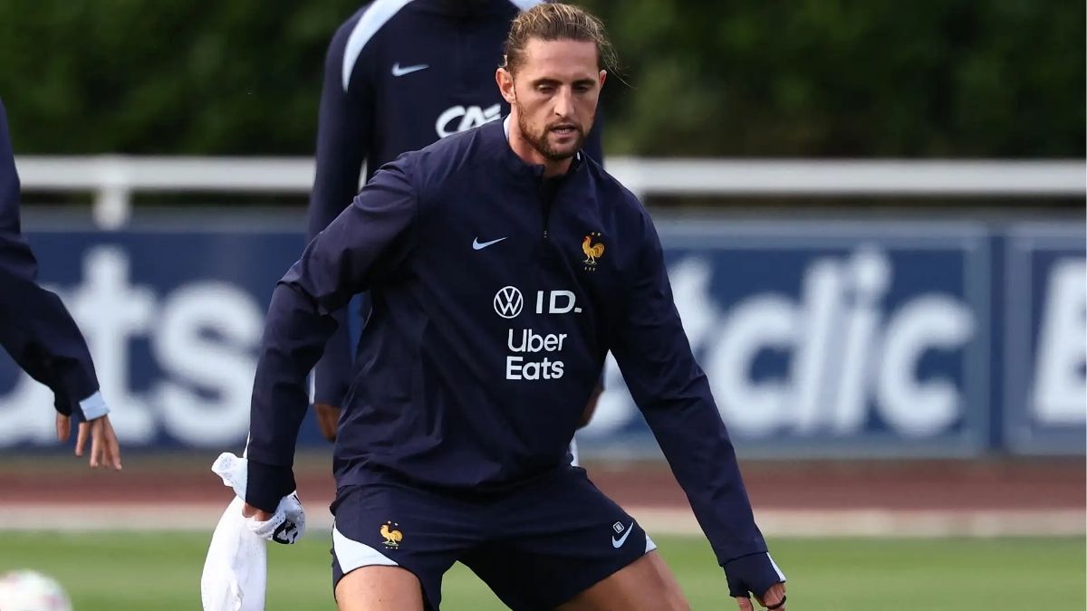 Adrien Rabiot Beri Pesan Perpisahan kepada Fans Marseille