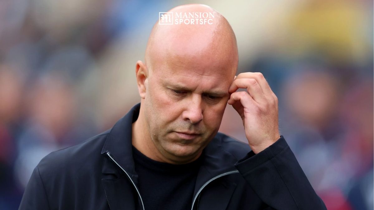 토트넘과의 무승부 이후 서포터들의 야유를 받은 아르네 슬롯